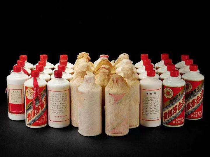 明溪日照岚山回收酒价格哪里回收(附近上门回收茅台酒）?